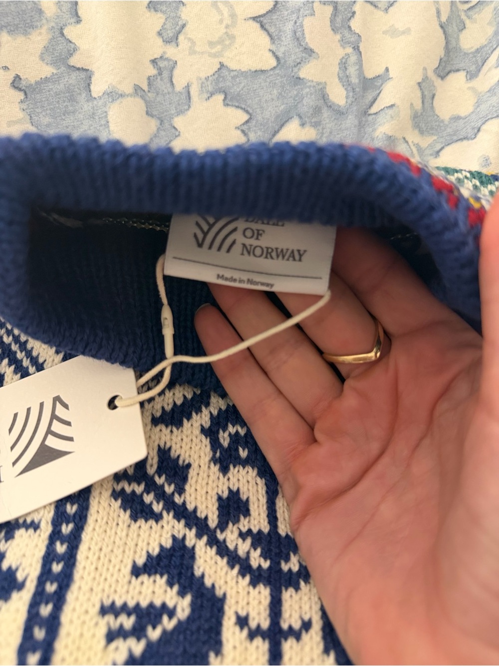 Dale of Norway Blue & White Nordic “1994 Mascot Sweater” - Picture 5 of 7